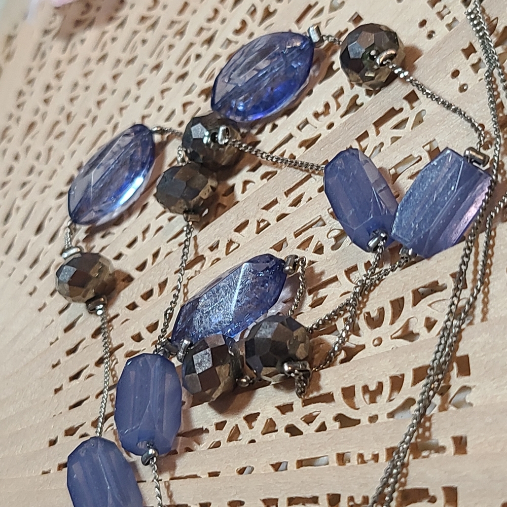 Ladies Necklace for sale
